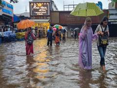
      
      IMD issues heavy rainfall warning for Konkan, Marathwada
      
      
