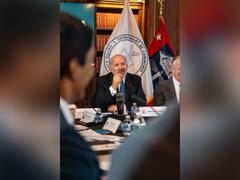 
      
      US Commerce Secy calls for India to 'open markets'
      
      