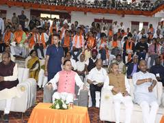 
      
      Uttarakhand CM Dhami listens to PM Modi’s 'Mann Ki Baat' episode 
      
      