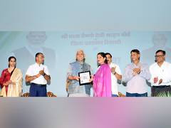 
      
      LG Sinha highlights women’s contribution
      
      