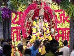
      
      Morning aarti offered at Shree Adya Katyayani Shaktipeeth Mandir 
      
      