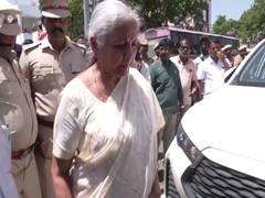 
      
      TN: Sitharaman, Murgan visit injured at Karur hospital
      
      
