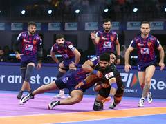 
      
      PKL: Dabang Delhi beats Haryana Steelers
      
      