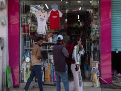 
      
      People flock to markets as curfew in Leh relaxed for 3 hours
      
      