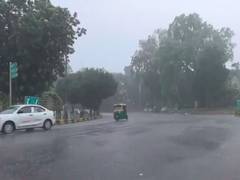 
      
      Heavy rain lashes Delhi; airlines issue travel advisories
      
      