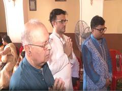 
      
      Sourav Ganguly offers prayer at Kolkata Pandal on Maha Ashtami
      
      