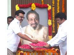 
      
      CM MK Stalin remembers late actor Sivaji Ganesan
      
      