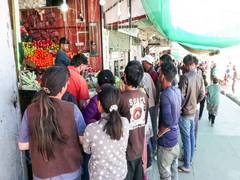 
      
      Leh Markets re-open as curfew relaxed
      
      