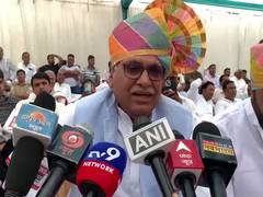 
      
      Babu Singh urges investigation into attack on Gayatri Prajapati
      
      