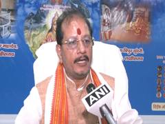 
      
      Rahul Gandhi weakens country, defames it: Vijay Kumar Sinha
      
      