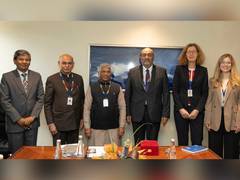 
      
      Rajya Sabha Dy Chairman Harivansh holds key bilateral meetings 
      
      