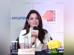 
      
      Tamannaah Bhatia opens on changes in glamour at Filmfare Awards
      
      