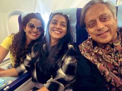 
      
      Shashi Tharoor meets 'Bison' actors Anupama, Rajisha
      
      