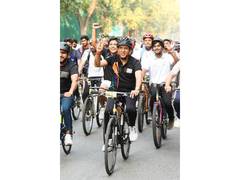 
      
      Fit India Sundays on Cycle: Sports Minister Mandaviya leads way 
      
      