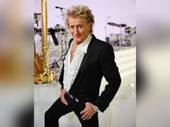 
      
      Rod Stewart admits he is 