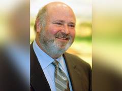 
      
      Rob Reiner recalls shooting for awkward scene in front of his mom
      
      