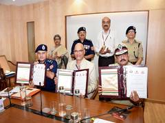 
      
      RPF, NDRF, IRIDM sign MoU to strengthen railway disaster response
      
      