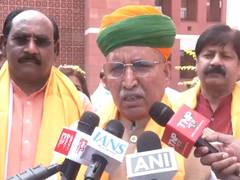 
      
      Union Law Minister Meghwal condemns shoe-hurling attempt on CJI
      
      