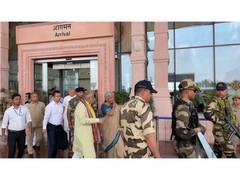 
      
      Union Finance Minister Nirmala Sitharaman arrives in Ayodhya
      
      