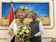 
      
      Union MoS Kirti Vardhan Singh arrives in Cairo for Gaza summit
      
      
