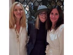 
      
      Courteney Cox shares adorable pic with Diane Keaton
      
      