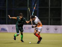 
      
      Sultan of Johor Cup: India-Pak players shake hands before match
      
      