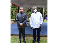 
      
      Kirti Vardhan Singh meets Uganda President Museveni
      
      