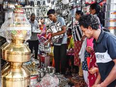 
      
      Festive season trade to cross Rs 5 lakh crore, says CAIT
      
      