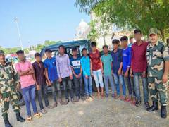 
      
      BSF intensifies vigil; apprehends 21 illegal migrants in Tripura
      
      