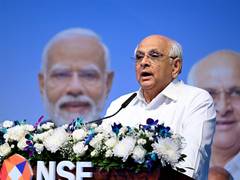 
      
      Gujarat CM extends Diwali, Vikram Samvat 2082 New Year greetings
      
      