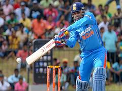 
      
      Chopra, Harbhajan extend birthday wishes to Virender Sehwag
      
      