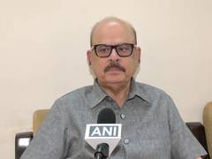 
      
      Congress leader Tariq Anwar blames Delhi govt after GRAP-2 restri
      
      