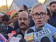 
      
      J-K CM Abdullah extends wishes on Diwali
      
      