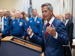 
      
      NASA to open HLS contract for Bezos's Blue Origin over delays
      
      