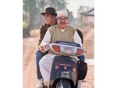 
      
      Akshay Kumar pays tribute to 'Bhoot Bangla' co-star Asrani
      
      