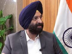 
      
      Delhi Minister Sirsa accuses AAP of stubble burning in Punjab
      
      