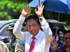 
      
      Manipur: Ukhrul prepares to recieve rebel leader Thu Muivah
      
      