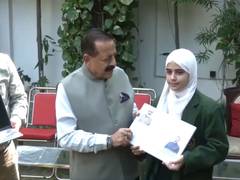 
      
      Jitendra Singh distributes free laptops to top-performing females
      
      