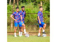 
      
      Chennaiyin FC announce all-Indian 24-man squad as head coach 
      
      