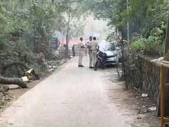 
      
      Criminal injured after brief exchange of fire with Delhi Police
      
      