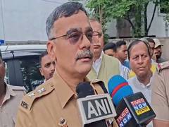 
      
      Police arrests second accused in Satara doctor rape case
      
      
