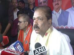
      
      Dilip Jaiswal calls Tejashwi's promises to Panchayat  'Jumlebazi'
      
      