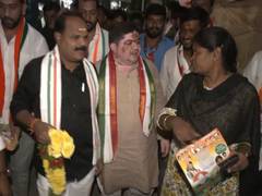 
      
      Jubilee Hills bypolls: Ponnam Prabhakar confident of Congress win
      
      