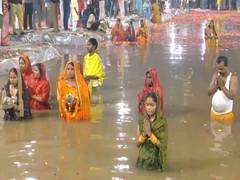 
      
      Devotees from across India offer 