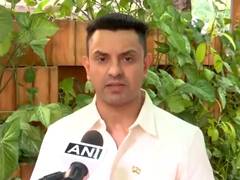 
      
      Tehseen Poonawalla warns Tejashwi Yadav over recent Waqf remarks
      
      