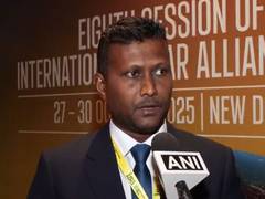 
      
      Maldives Minister calls to srenghten coorperation with India
      
      