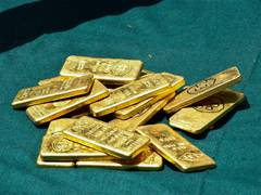 
      
      India’s Q3 gold demand value rises 23% to Rs. 2,03,240 crore: Wor
      
      
