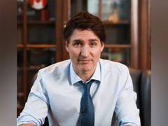
      
      Trudeau is a much happier person with Katy Perry, says source
      
      