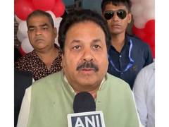 
      
      Rajeev Shukla defends Rahul Gandhi over remarks on Chhath
      
      