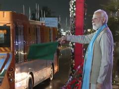 
      
      PM Modi flags off 25 e-buses worth Rs 30 crore at Statue of Unity
      
      